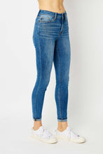 Load image into Gallery viewer, Judy Blue Cuffed Hem Skinny Jeans
