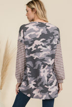 Load image into Gallery viewer, Camo Print High-Low T-Shirt with Stripe Sleeves
