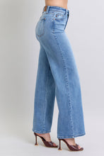 Load image into Gallery viewer, Judy Blue Wide Leg Jeans with Pockets
