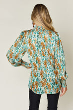 Load image into Gallery viewer, Printed Smocked Long Sleeve Blouse
