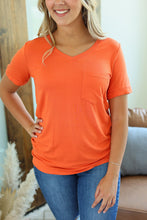 Load image into Gallery viewer, sophie pocket tee pumpkin womens short sleeve
