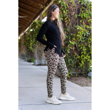 Load image into Gallery viewer, The Bianca - Leopard Bats Leggings - Luxe Leggings by Julia Rose®
