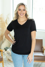 Load image into Gallery viewer, Sophie Pocket Short Sleeve Tee - Black
