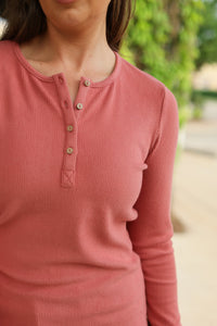 Brielle Henley Ribbed Long Sleeve Top - Terra Cotta