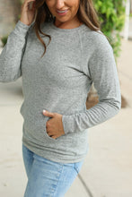 Load image into Gallery viewer, Hannah Pocket Pullover Top - Grey
