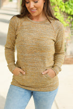 Load image into Gallery viewer, Hannah Pocket Pullover Top - Mustard
