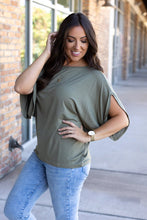 Load image into Gallery viewer, Darcy Dolman Short Sleeve Top - Olive
