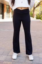 Load image into Gallery viewer, The Liz - Crossover 30&quot;  Bootcut Leggings with Pockets - Luxe by Julia Rose®
