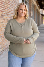 Load image into Gallery viewer, Harper Long Sleeve Henley Top - Olive
