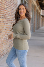 Load image into Gallery viewer, Harper Long Sleeve Henley Top - Olive
