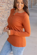 Load image into Gallery viewer, Harper Long Sleeve Henley Top - Pumpkin
