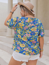 Load image into Gallery viewer, Printed Notched Short Sleeve Blouse
