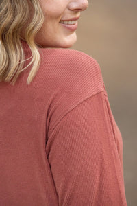 Corrine Ribbed Pullover Top - Terra Cotta