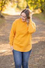 Load image into Gallery viewer, Vintage Wash Pullover - Mustard
