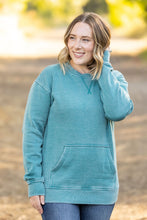 Load image into Gallery viewer, Vintage Wash Pocket Pullover - Teal
