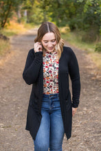 Load image into Gallery viewer, Blair Long Sleeve Top in Red Floral
