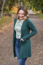 Load image into Gallery viewer, Blair Long Sleeve Top in Green Floral
