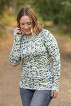 Load image into Gallery viewer, Blair Long Sleeve Top in Green Floral
