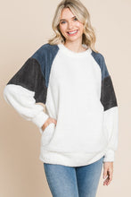 Load image into Gallery viewer, Color Block Faux Fur Raglan Sleeve Sweatshirt
