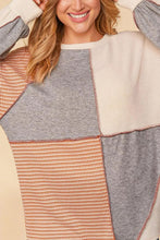 Load image into Gallery viewer, Exposed Seam Color Block Round Neck Top
