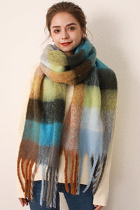 Thermal Fringe Contrast Plaid Scarf (multiple color options)