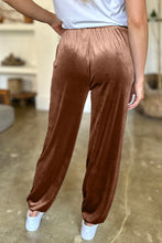 Load image into Gallery viewer, Pocketed Elastic Waist Joggers (multiple color options)
