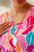 Load image into Gallery viewer, Pink Rope Iridescent Shell Feather Necklace
