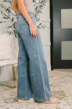 Load image into Gallery viewer, JUDY BLUE Adrian Mid Rise Retro Wide Leg Jeans
