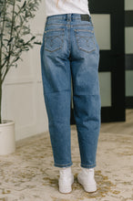 Load image into Gallery viewer, JUDY BLUE Bella High Waist Soft Barrel Stitch Thru Pocket
