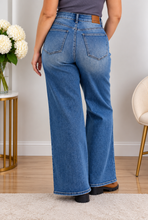 Load image into Gallery viewer, JUDY BLUE Break The Rules Retro Wide Leg Jeans

