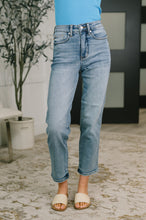 Load image into Gallery viewer, JUDY BLUE Carla High Waist Ankle Straight Jean in Break Through Blue
