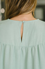 Load image into Gallery viewer, Caught You Looking Crinkle Woven Blouse
