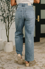Load image into Gallery viewer, JUDY BLUE Ciera High Waist Rigid Magic Wihelmina Baggy Jeans
