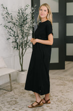 Load image into Gallery viewer, Fix You Right Up Short Sleeve Midi Dress in Black
