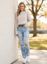 Load image into Gallery viewer, Sunday Stroll Distressed Straight Jeans with Pockets
