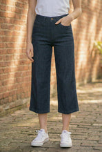 Load image into Gallery viewer, JUDY BLUE Side Seam Braid Detail Crop Wide Leg Jeans
