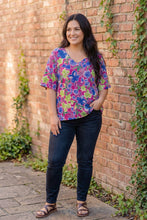 Load image into Gallery viewer, Queen’s Garden Blouse
