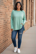 Load image into Gallery viewer, Moments in Time Exposed Seam Hi-low Tee in Kelly Green
