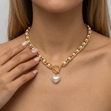Load image into Gallery viewer, Heart of Gold Pearl Necklace
