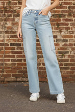 Load image into Gallery viewer, JUDY BLUE High Waist Straight Cargo Jeans
