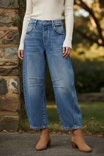 Load image into Gallery viewer, Weekend Stroll Wide Leg Jeans with Pockets (multiple color options)
