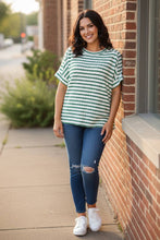 Load image into Gallery viewer, Daily Drift Jacquard Tee in Kelly Green
