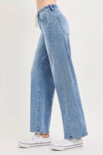 Load image into Gallery viewer, RISEN Relaxed Fit Drawstring Waist Jeans
