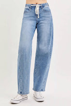 Load image into Gallery viewer, RISEN Relaxed Fit Drawstring Waist Jeans
