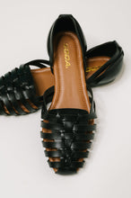 Load image into Gallery viewer, Gulla Woven Slip On Flats in Black
