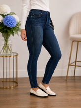 Load image into Gallery viewer, JUDY BLUE Heartland Skinny Jeans
