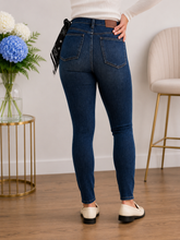 Load image into Gallery viewer, JUDY BLUE Heartland Skinny Jeans
