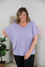 Load image into Gallery viewer, State of Mind Top in Lavender
