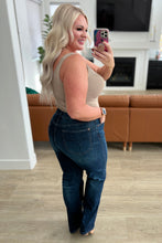Load image into Gallery viewer, JUDY BLUE Arlo High Rise Button-Fly Straight Jeans
