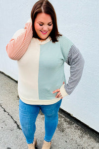Feeling Casual Two-Tone Knit Color Block Top